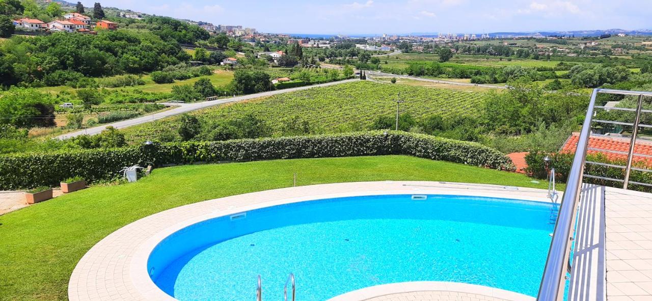 Relax Vila Kampel Koper Exterior photo